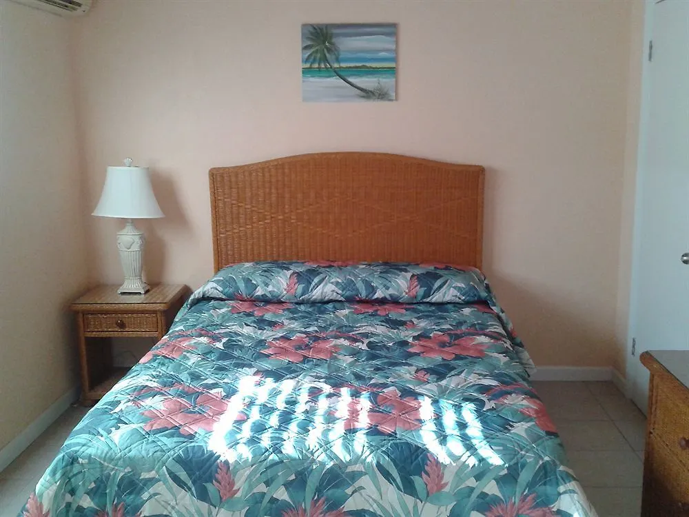 *** Hotel Tropical View Villa Moore Hill Bahamas